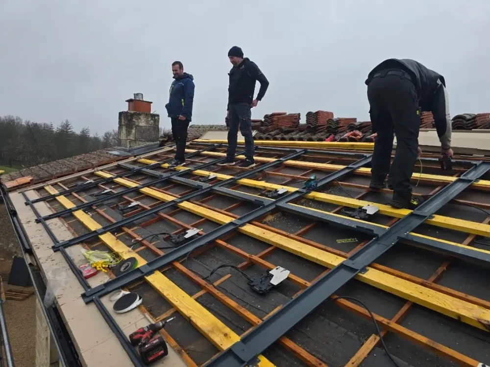 Panneau photovoltaique près de Chalais